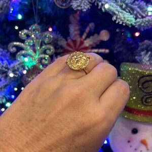 ~Tory Burch Coin Ring -size 8~